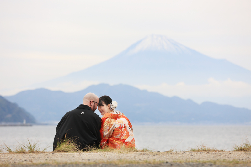 壮大な富士山の前で
