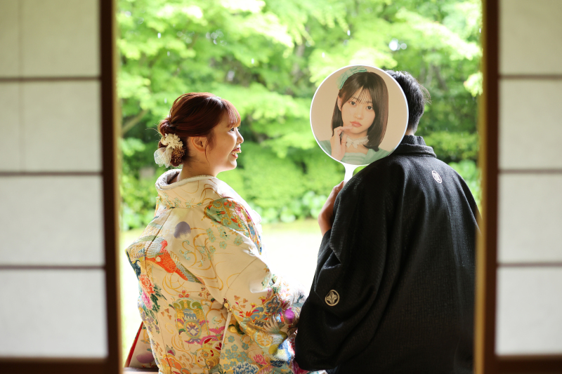 推しのうちわと一緒に