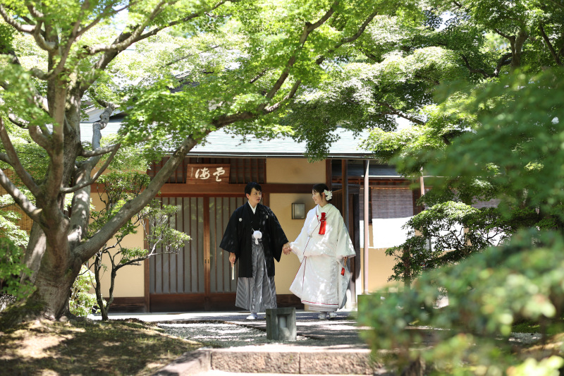 Kスタジオ 草薙店_庭園で撮影できる
