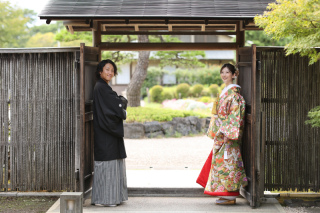 色打掛の種類、豊富に取り揃えております！