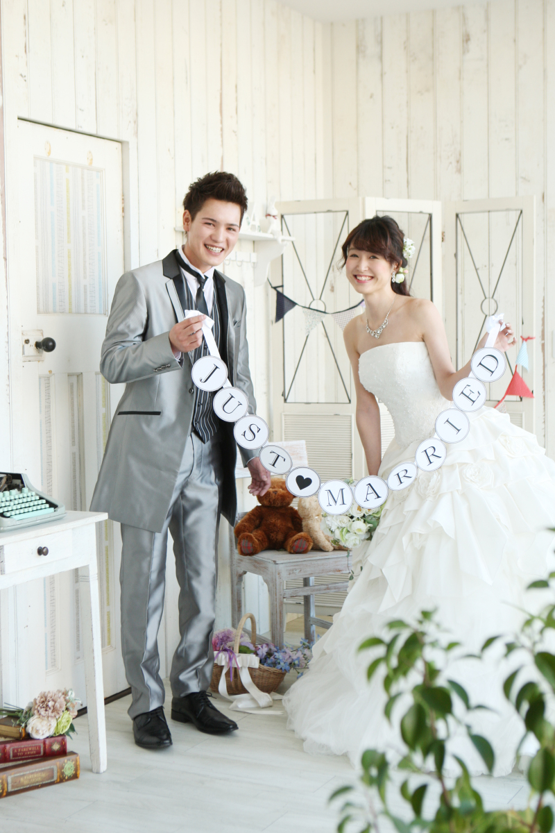 洋装スタジオ撮影　「お手軽・データ５カット」　【通年】（通常プラン）