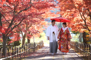 【紅葉ロケーション撮影】通常148,500円→平日25％OFF110,000円　※土日祝日撮影の場合は10％OFF