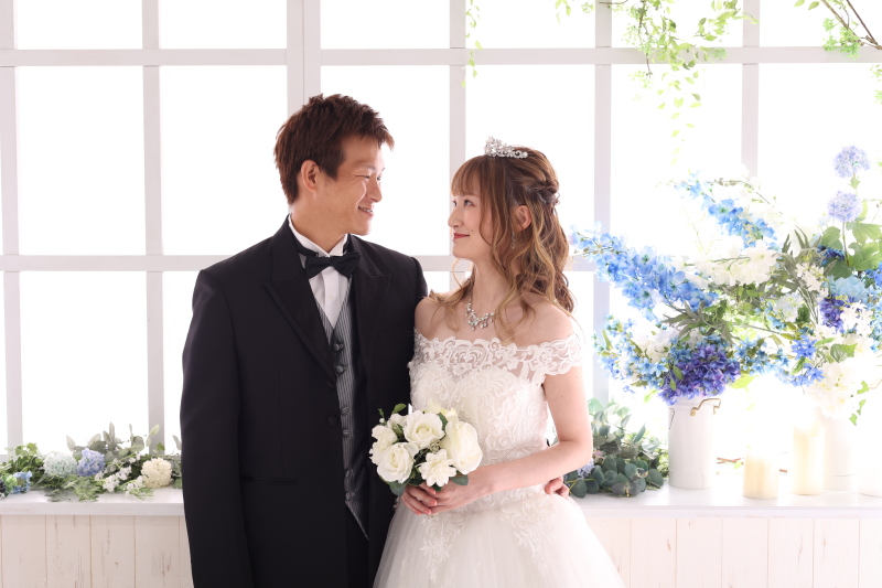 【洋装スタジオ撮影】特典付 通常137.500円→平日43%OFF 78,300 円・土日祝20%OFF※11月末までに撮影の方