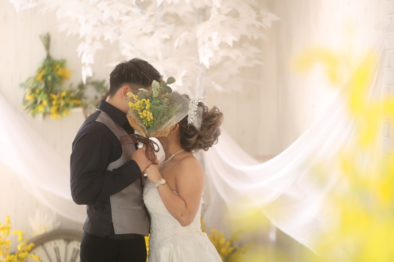 【洋装スタジオ撮影】特典付 通常137.500円→平日43%OFF 78,300 円・土日祝20%OFF※11月末までに撮影の方