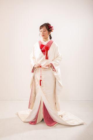 色掛下（絞り赤）×白無垢