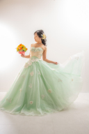 ライトグリーン