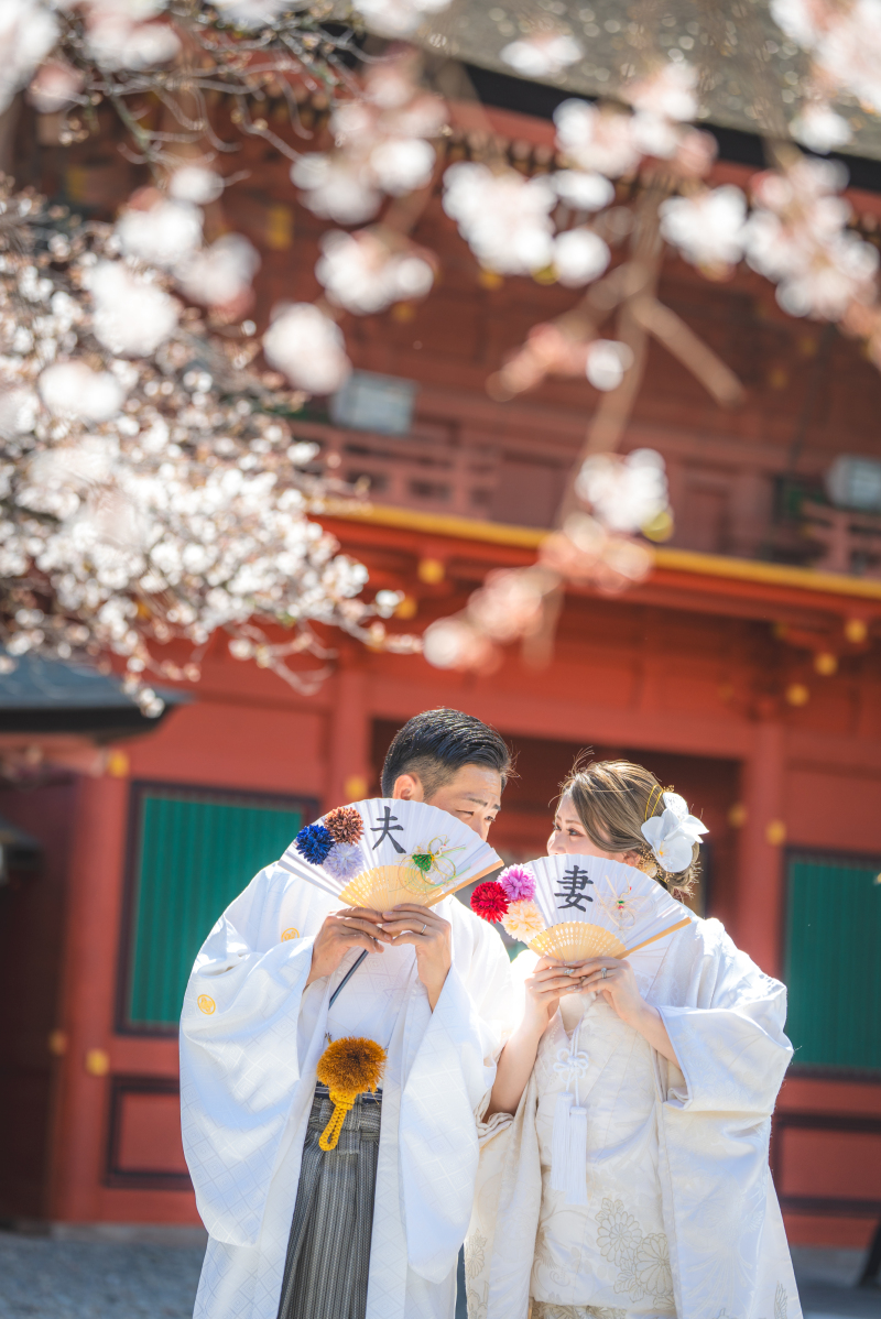 優しく見つめ合いながら