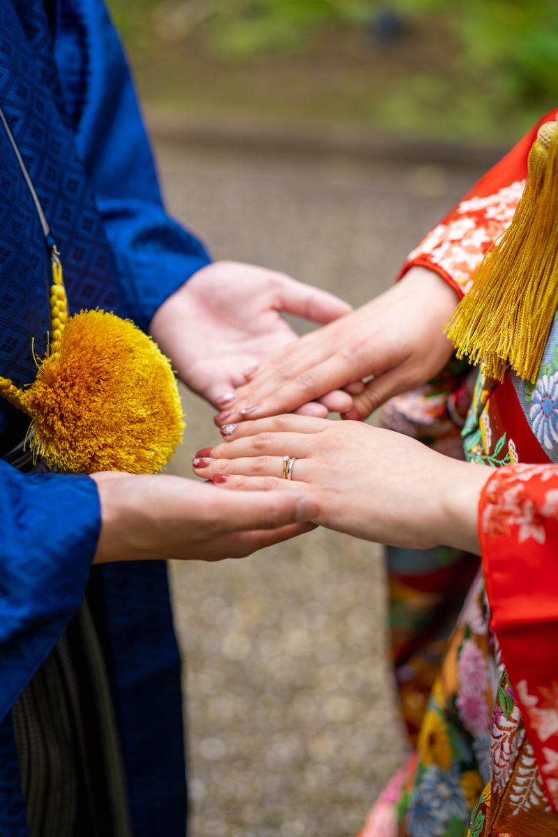 手と手を取り合って!!