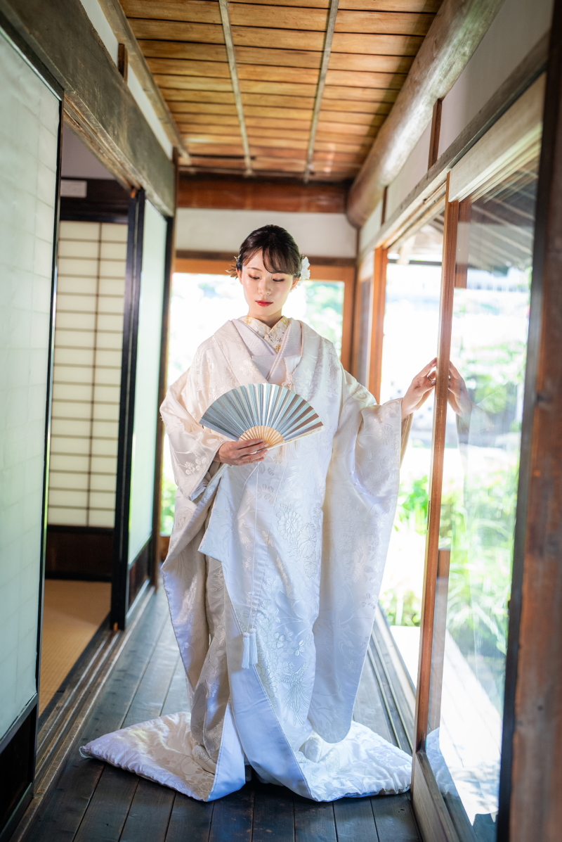 白無垢に替えて