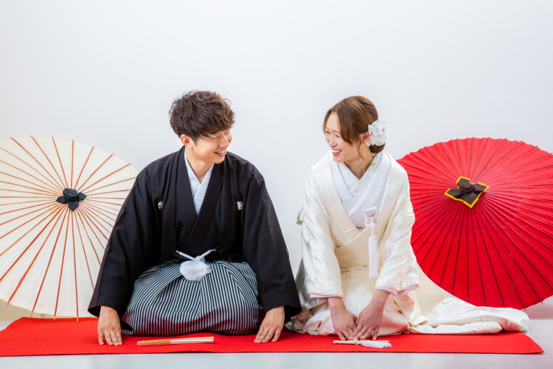 和装の定番正座も撮影