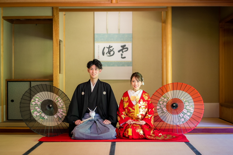 【紅葉】平日の場合【¥178200→¥156200】11月下旬・12月 衣裳1点とロケ地2ヶ所【日本庭園とお茶室のセット】