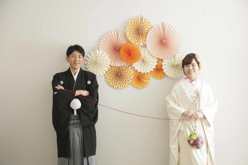 明るく華やかに