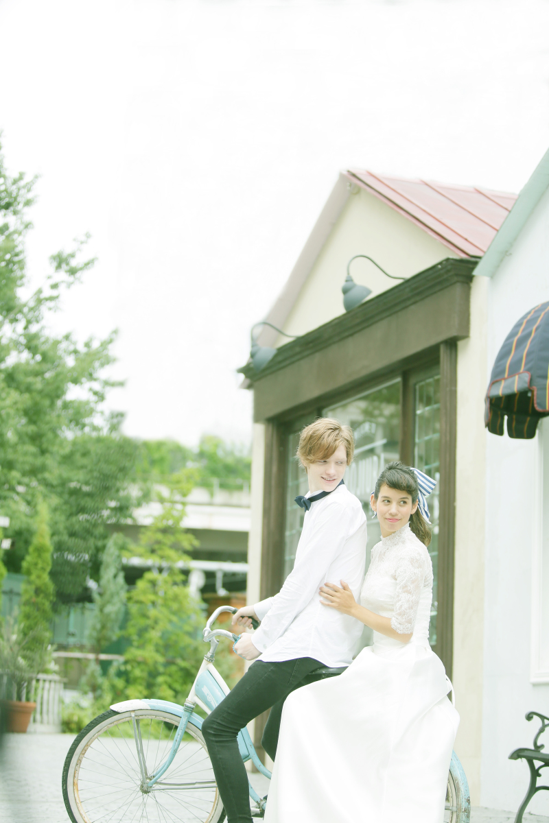 途中で髪をまとめて＆バンダナでイメージ変わる！！