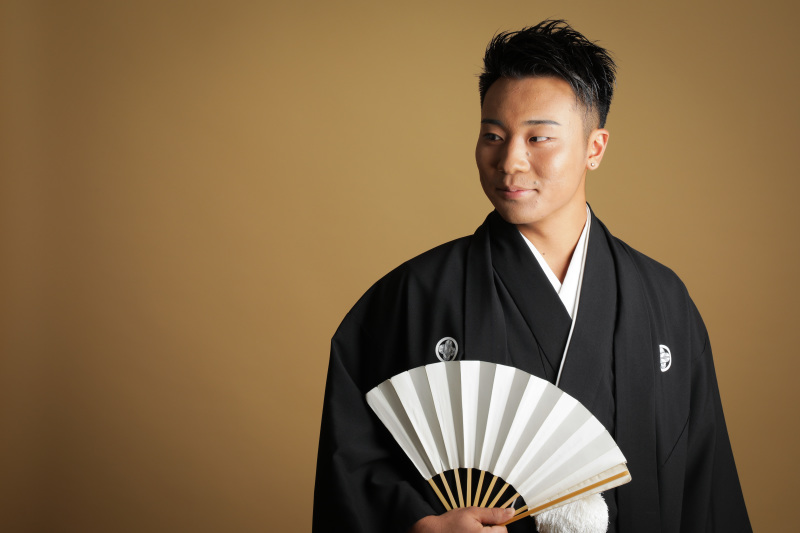 はにかんだ笑顔が素敵♪