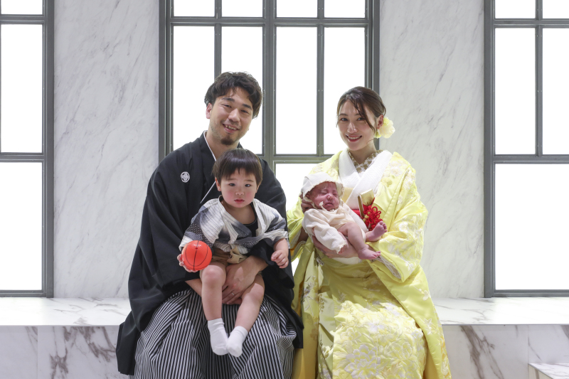 4人一緒に はい、ポーズ!