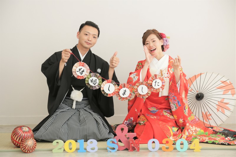 記念日とイニシャルを並べて