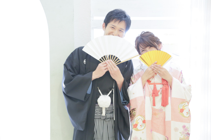 扇子ではにかみ☆