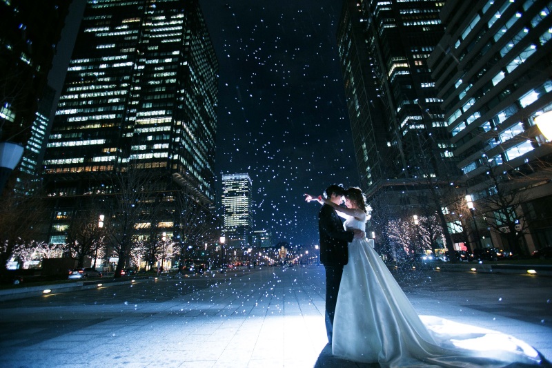 ワタベウェディング表参道フラッグシップフォトスタジオ_夜景で撮影できる