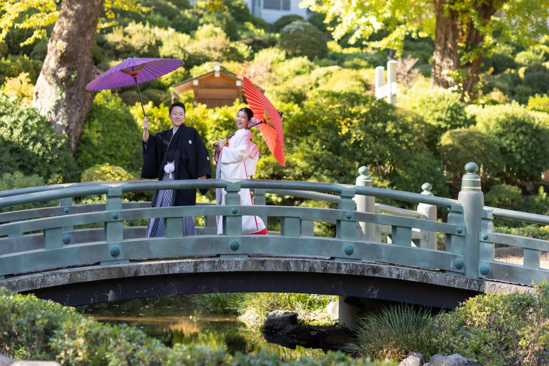 ワタベウェディング表参道フラッグシップフォトスタジオ_庭園で撮影できる