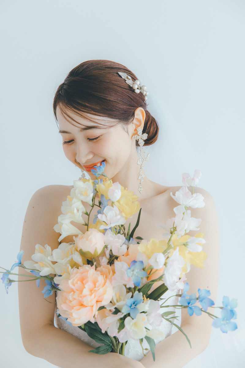 ワタベウェディング表参道フラッグシップフォトスタジオ_ウエディングドレスが豊富