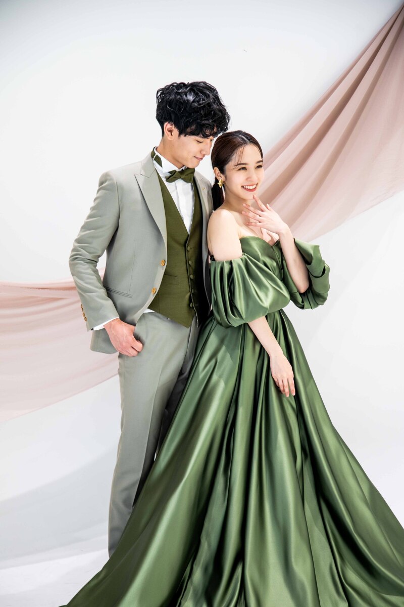 【和装＆洋装の計3着】スタジオフォト 全データに加えて『アルバム付き』プラン