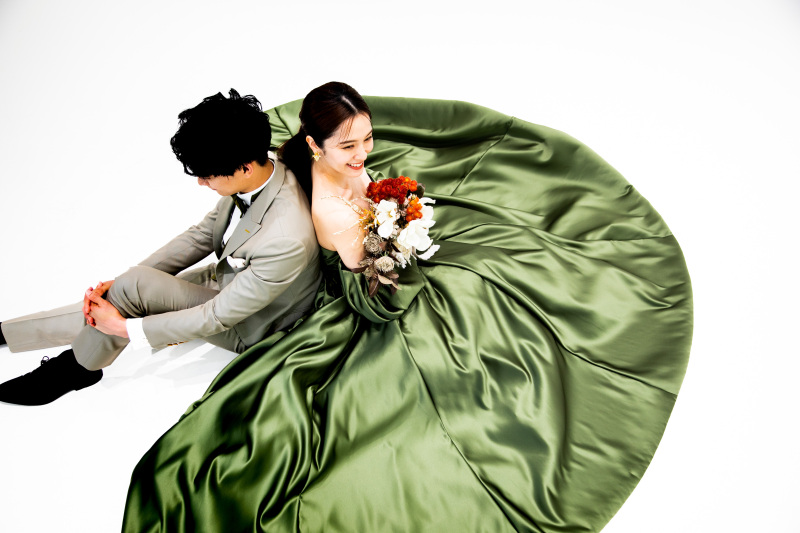 【50%OFF リトル婚】表参道チャペルフォトスタジオ 洋装2着 少人数婚 洋装セレモニー&洋装フォトプラン