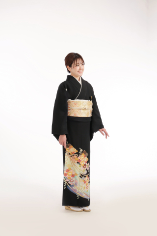 留袖（花菱文様）