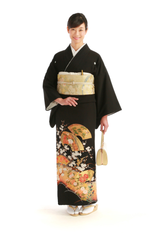 留袖（金箔梅扇）