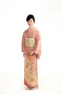 色留袖（流水三友花）