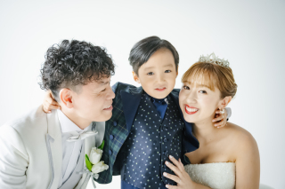 自然な家族の表情を引き出します！