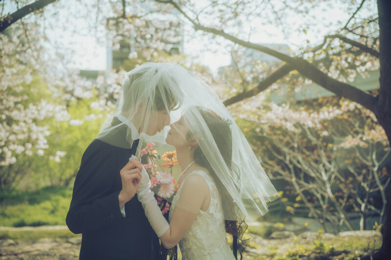 【150日前早割】洋装1着ロケーション撮影プラン（雨天延期も￥0／衣装選び放題／データ100カット）