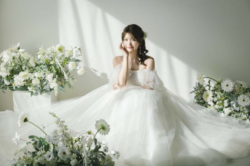 【年内撮影／撮影日限定】洋装スタジオ撮影プラン（衣装ランクアップ料金全て無料／データ50カット）