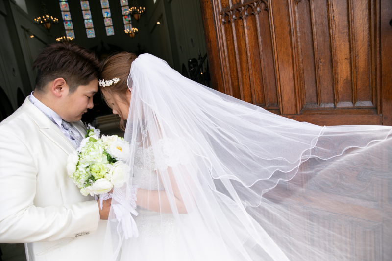 おでこを合わせて