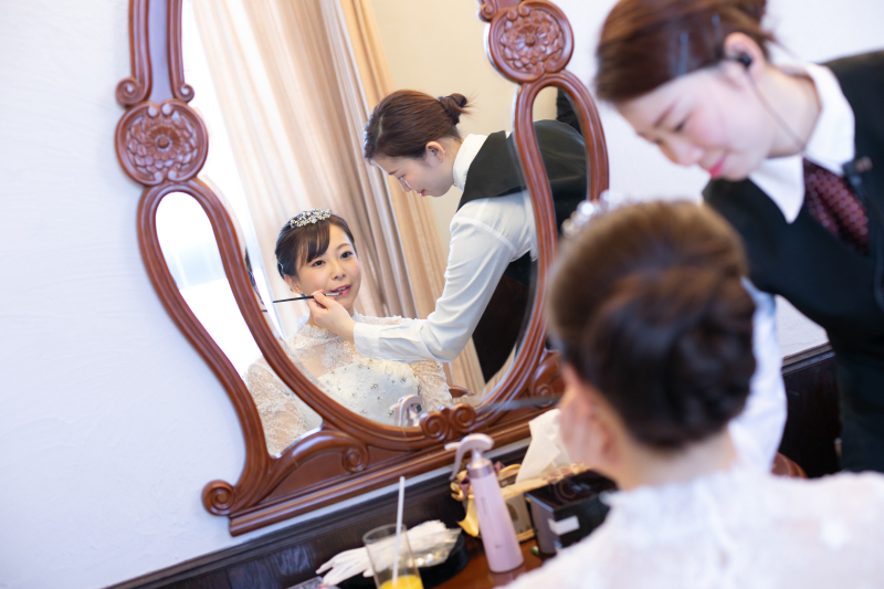 おふたり専用のブライズルームでお支度!