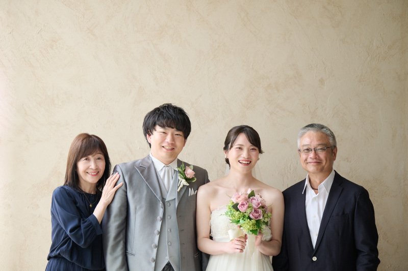 ご両親も一緒に家族ショット♪