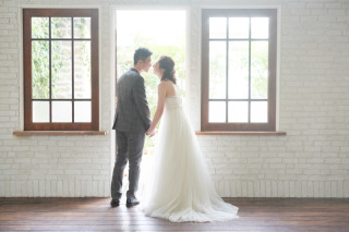 プライベート空間で味わう二人だけのナチュラルウェディング♡