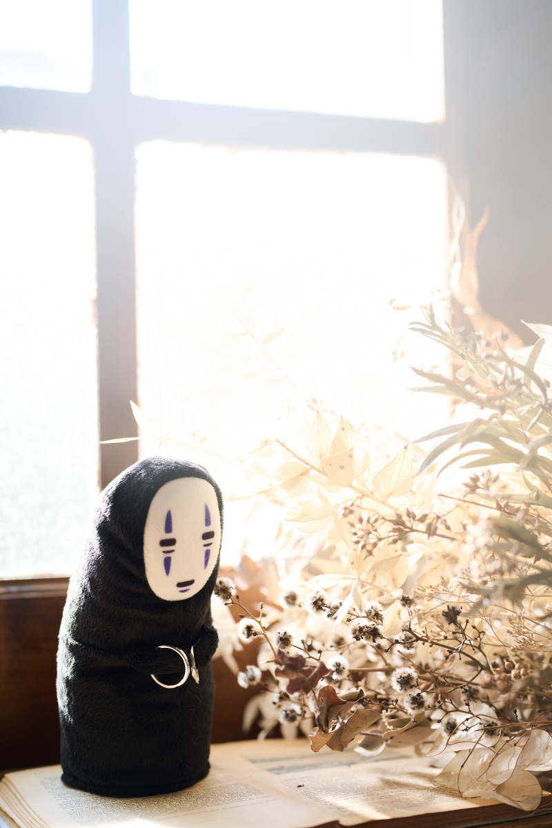 最初は小物の撮影から！