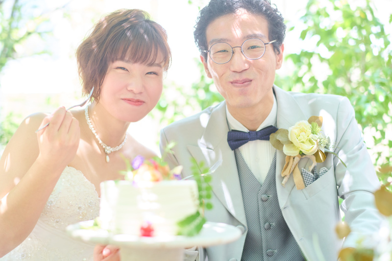 木漏れ日の下でファーストバイト♡