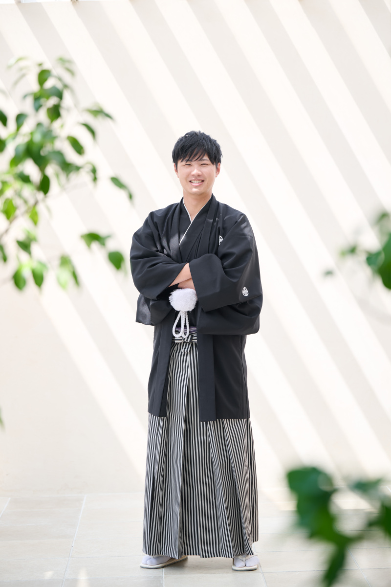 黒の袴が映えますね!