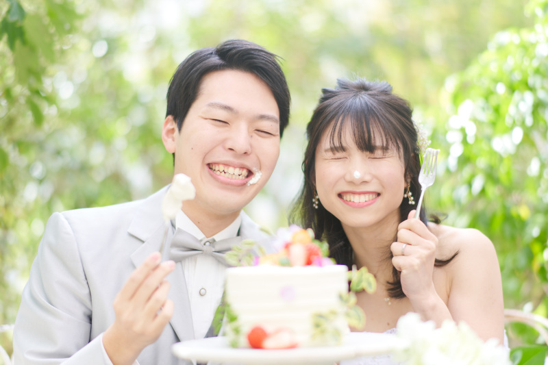 ウェディングケーキで美味しくにっこり♪