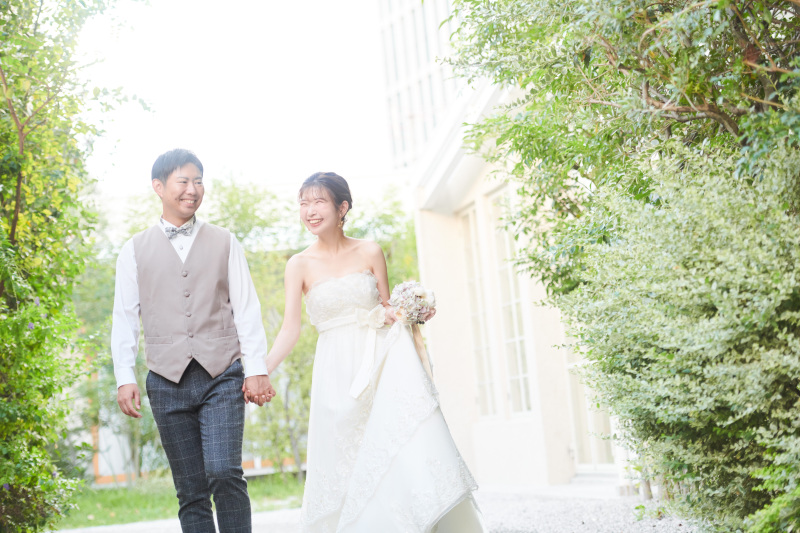 最後は仲良く手を繋いで♪