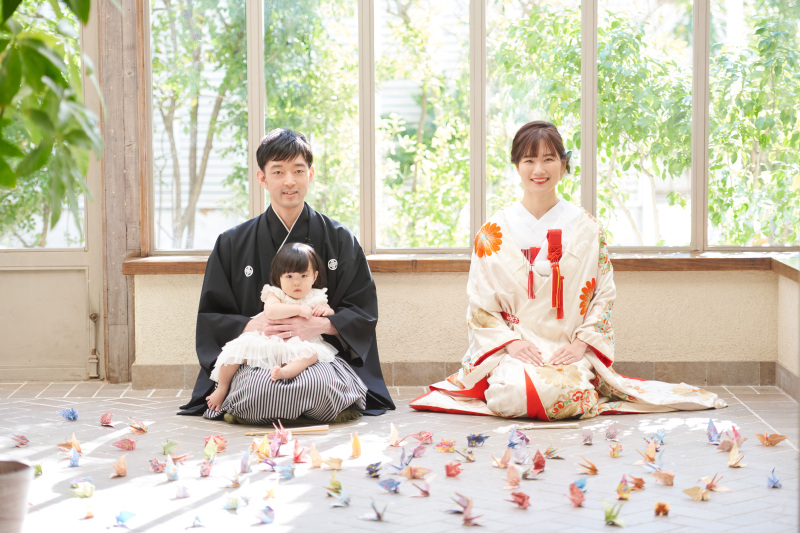 大好きなパパの膝の上で♡