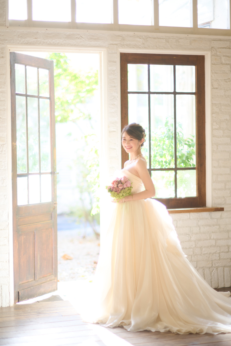 新婦様の可愛らしさ伝わるソロショット♡