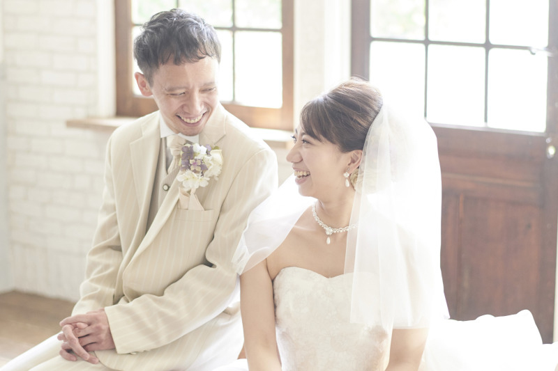 決めすぎない♪自然体で撮る二人のナチュラルウェディング♡