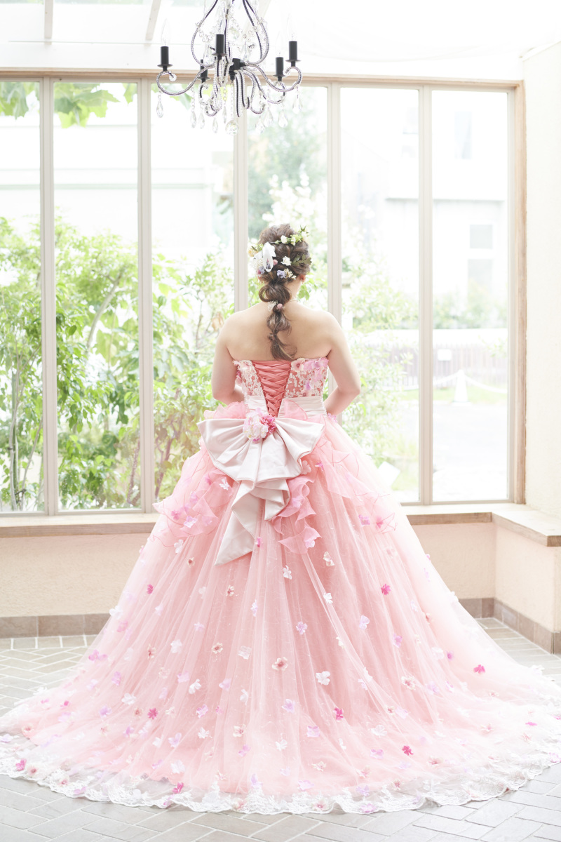 後ろ姿も抜かりなく♪