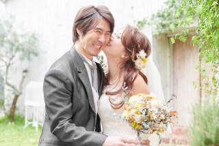 緑いっぱい笑顔もいっぱい♡ナチュラルガーデンウェディング