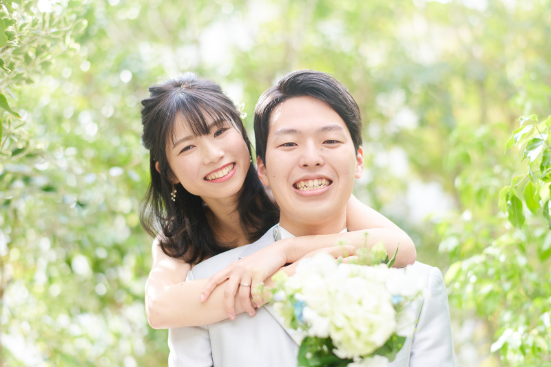 秘密の森でロマンチックなひと時を・・・