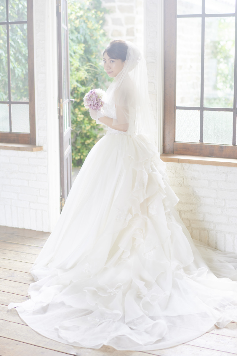 まずは奥様のソロ写真を♡