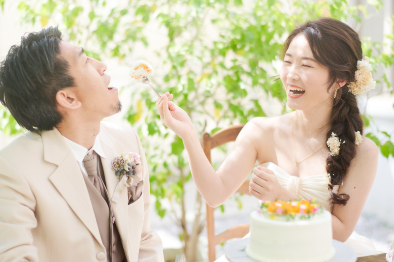 ファーストバイトシーン♪