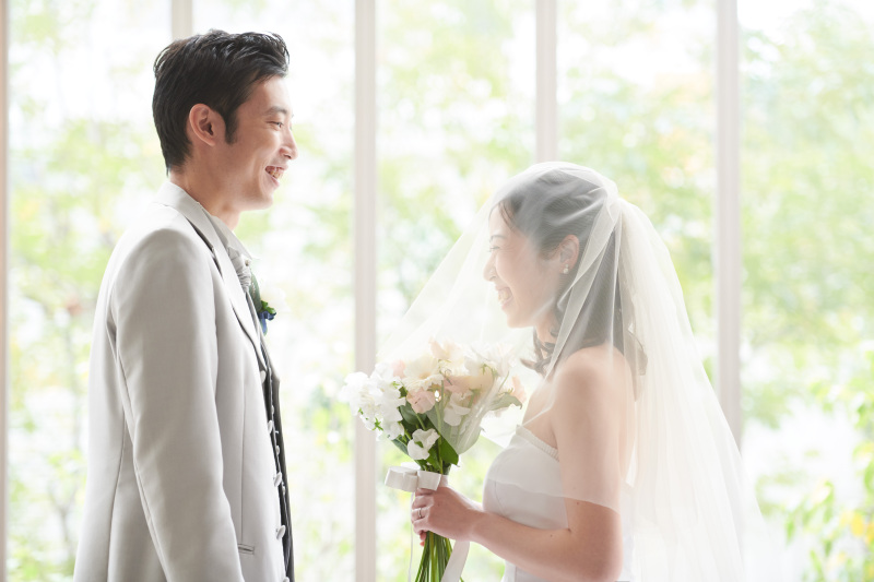 挙式風な1シーンもナチュラルに♡